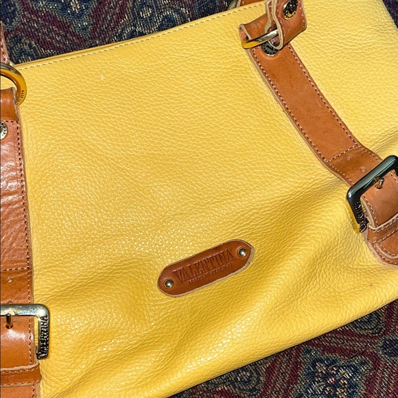 VALENTINA MADE IN ITALY GENTLY LOVED Yellow Leather Tan Tote Shoulder Bag ✨💛 - Picture 2 of 12